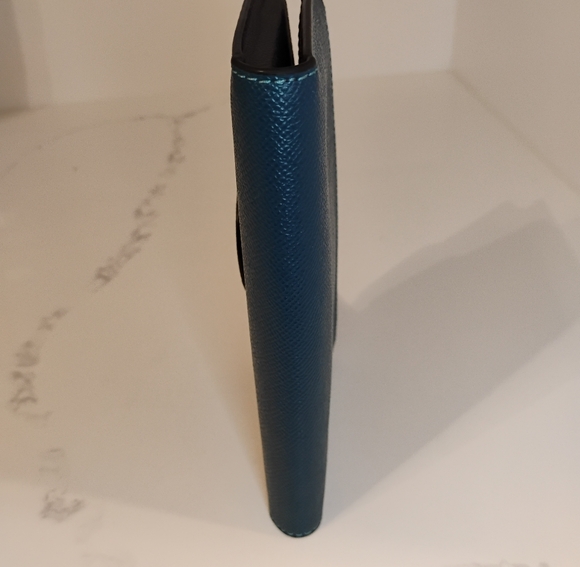 Coach Teal Wristlet Wallet - LIKE NEW - Picture 7 of 16